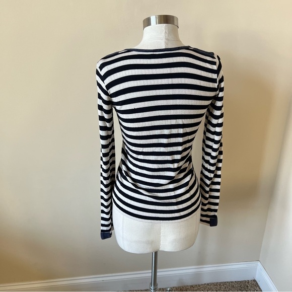 Armani Stripe V-Neck Sweater Made in Italy 17738 - Picture 6 of 9